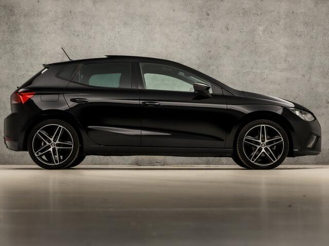 Seat IBIZA 1.0 TSI FR Sport (SCHUIFDAK, APPLE CARPLAY, GROOT NAVI, CAMERA, CLIMATE, MODE KNOP, SPORTSTOELEN, GETINT GLAS, ZWART HEMEL, CRUISE, NIEUWSTAAT)