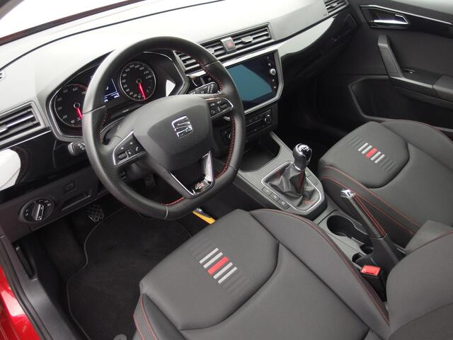 Seat IBIZA 1.0 TSI 116PK FR Business Intense BEATS AUDIO / CAMERA / CARPLAY / NAVI / CLIMA / PDC / BLUETOOTH / ACC / NL-AUTO