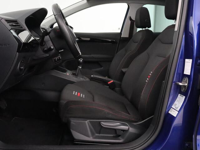 Seat IBIZA 1.0 TSI FR Intens | Panoramadak | Stoelverwarming | Adaptive cruise | Beats Pack | Camera | Carplay | Full LED | Navigatie | Keyless | Climate control