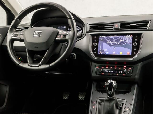 Seat IBIZA 1.0 TSI Intense Sport (APPLE CARPLAY, GROOT NAVI, CAMERA, CLIMATE, CRUISE, SPORTSTOELEN, GETINT GLAS, PARKEERSENSOREN, LM VELGEN, NIEUWSTAAT)