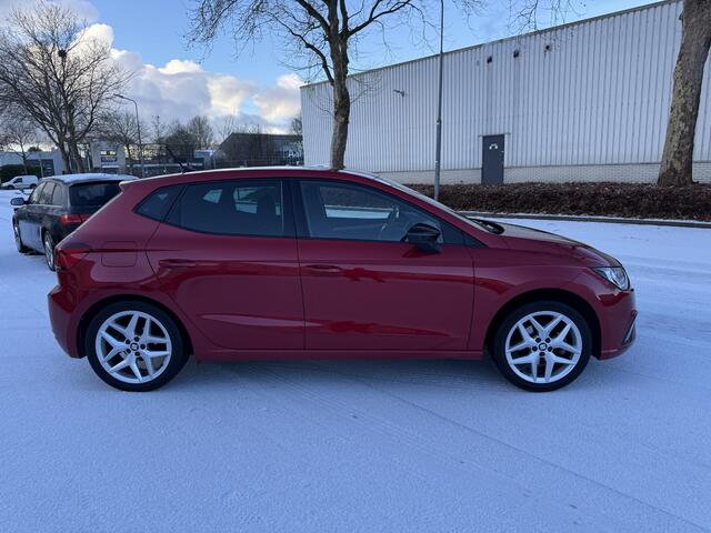 Seat IBIZA 1.0 TSI FR Business Intense | Apple Carplay | Achteruitrijcamera | Cruise Control |