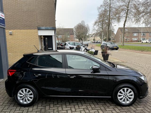 Seat IBIZA 1.0 EcoTSI Style Business Intense / Airco/ Navigatie/ Cruise/ Digitaal displ/ PDC/ Apple carplay/ LED/ LMV