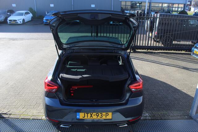 Seat IBIZA 1.0 TSI FR Apple carplay/Stoelverwarming/Climate controle/Led dagrijverlichting/Licht metalen velgen/Parkeersensoren rondom