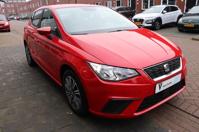 Seat IBIZA 1.0 TSI Style Business Intense. Navigatie, achteruitrijcamera. LM 16"