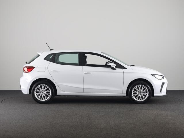 Seat IBIZA 1.0 EcoTSI 95 pk Style | Glacial White Metallic | Apple Carplay | Park Assist | Cruise Control