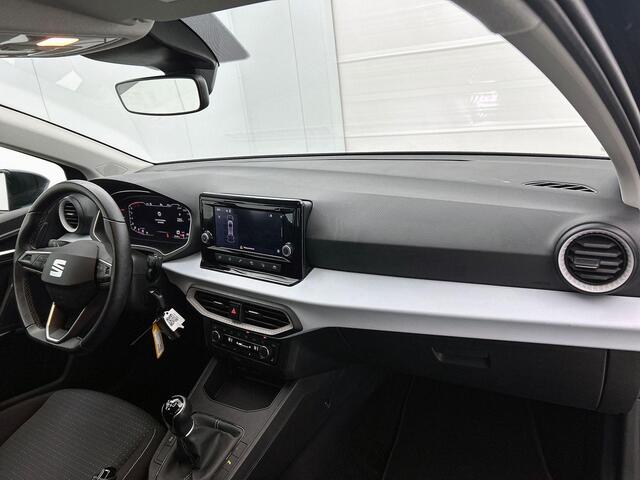 Seat IBIZA 1.0 EcoTSI Style Business Intense Navigatie Apple Carplay/Android Auto Parkeersensoren Virtual Cockpit Cruise Control Stoelverwarming Full Led Climate Control