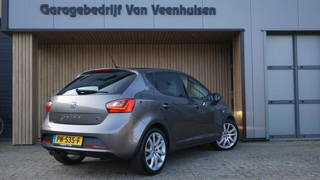 Seat IBIZA 1.0 TSI 95pk FR Connect 5Drs Xenon Stoelverwarming 17inch LM Navi Clima *NL auto* 97364km!
