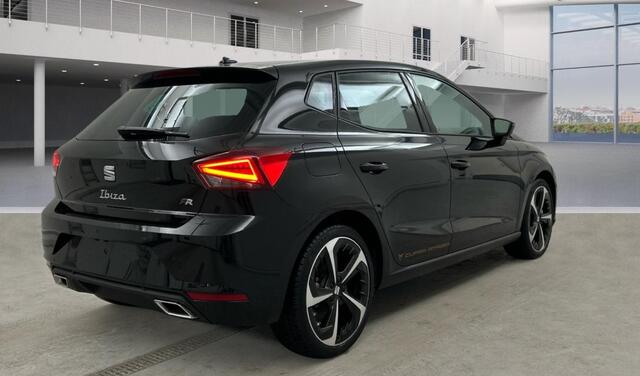 Seat IBIZA 1.0 EcoTSI FR Automaat Stoelverwarming/ECC/Camera.