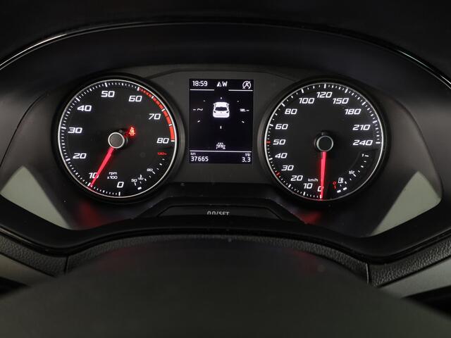 Seat IBIZA 1.0 TSI Style Business Intense 95 pk | Navigatie | Parkeersensoren | Achteruitrijcamera | Apple Carplay/Android Auto |