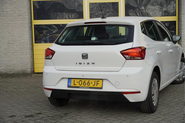 Seat IBIZA 1.0 TSI 5drs Style BJ2021 Pdc | App-Connect | Climate control | Cruise control | Getint glas