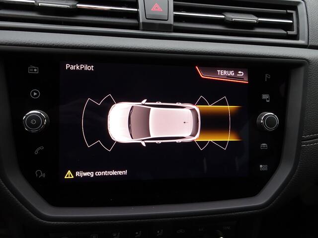 Seat IBIZA 1.0 TSI Excellence Automatische airco, navigatie, digitaal instrumenten paneel, licht metalen velgen, parkeersensoren voor en achter, sport interieur, parelmoer lak, zwarte hemel bekleding, enz.