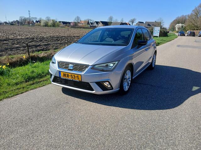 Seat IBIZA 1.0 TSI (110pk) FR Business Intense + Camera + Navigatie etc.