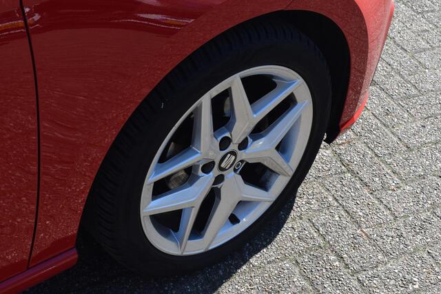 Seat IBIZA 1.0 TSI FR Business Intense Plus | Keyless | Digitaal Dashboard | Navi | Camera | 12 mnd BOVAG garantie | Whatsapp 06-53188999