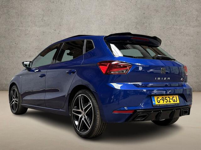 Seat IBIZA 1.0 TSI FR Intense Sport (SCHUIFDAK, VIRTUAL COCKPIT, LEDER/ALCANTARA, APPLE CARPLAY, GROOT NAVI, CAMERA, SPORTSTOELEN, CRUISE, SFEERVERLICHTING, NIEUWSTAAT)