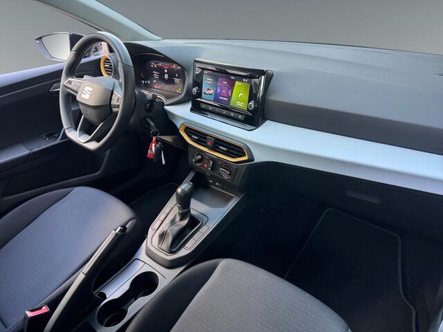 Seat IBIZA 1.0 115pk EcoTSI Style Business Connect Parkeersensoren achter | Airconditioning | App-connect