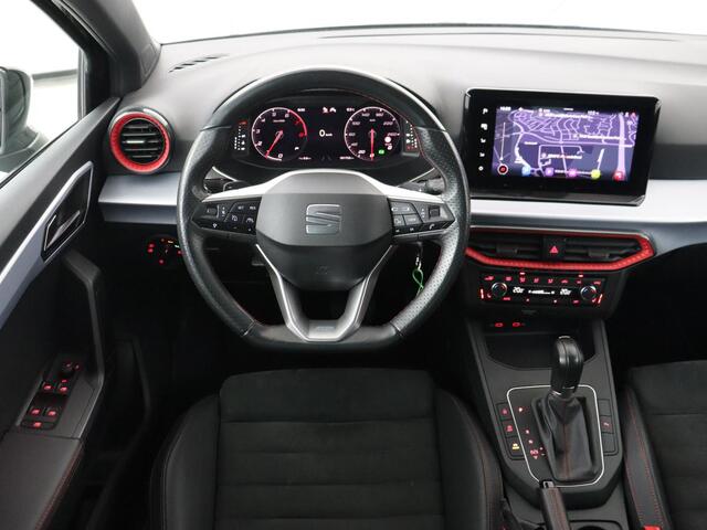 Seat IBIZA 1.0 EcoTSI FR Intense | Stoelverwarming | Adaptive cruise | Leder/Alcantara | Camera | Carplay | Virtual Cockpit | Full LED | Navigatie | Climate control | Parkeerhulp | Bluetooth