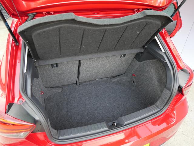 Seat IBIZA 1.0 TSI FR BUSINESS INTENSE | A.C.C | CARPLAY | CAMERA | 116 PK | NIEUWE APK!!