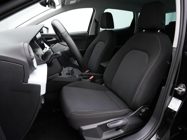 Seat IBIZA 1.0 EcoTSI 95 pk Style Business Intense | Stoelverwarming | Navigatie | Parkeersensoren voor/achter | Carplay | Climatronic 2-zone