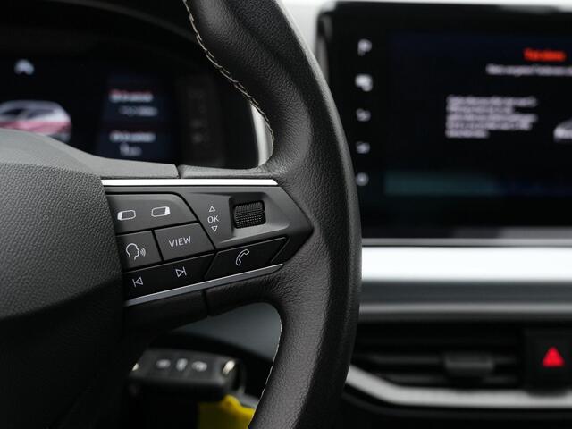 Seat IBIZA 1.0 EcoTSI 95 pk Style Business Intense | Stoelverwarming | Navigatie | Parkeersensoren voor/achter | Carplay | Climatronic 2-zone