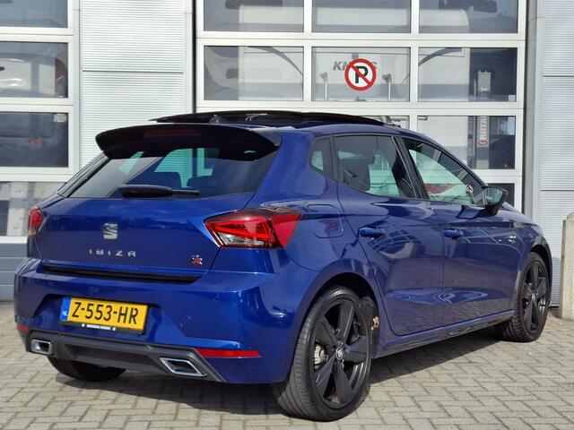 Seat IBIZA 1.0 TSI FR Business Intense Plus | Navigatie/Android/Apple Carplay | LM Velgen 18" | Elektrisch Glazen Panoramadak | Voorstoelen Verwarmd | Cruise Control | Airco |