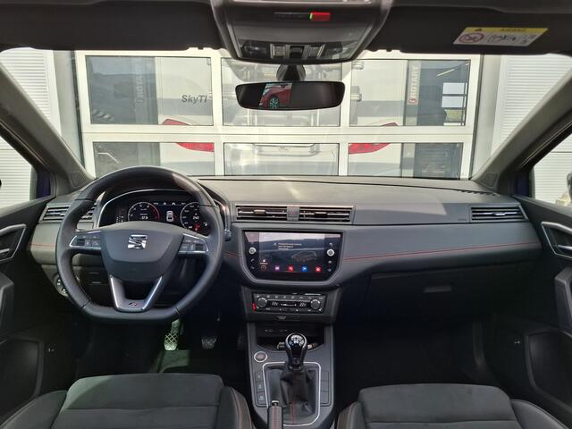 Seat IBIZA 1.0 TSI FR Business Intense Plus | Navigatie/Android/Apple Carplay | LM Velgen 18" | Elektrisch Glazen Panoramadak | Voorstoelen Verwarmd | Cruise Control | Airco |