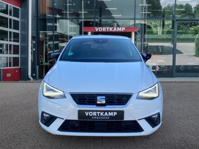 Seat IBIZA 1.0 TSI FR LEDER-ALCANTARA/CAMERA/ACC/STOELVERW/NAVI