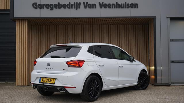 Seat IBIZA 1.0 TSI 95pk 5Drs FR Business Intense LED 17inch LM Keyless A-Camera Sfeerverlichting Trekhaak *NL auto* 121583km!