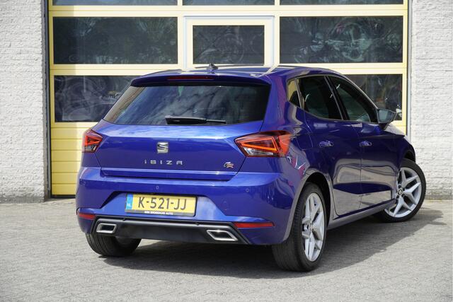 Seat IBIZA 1.0 TSI 5drs FR Business Intense Plus BJ2020 Lmv 17" | Led V+A | Pdc | Achteruitrijcamera | App-Connect | Navi | Virtual cockpit | Dashboard verlichting | Climate control | Cruise control | Sportstoelen | Sportstuur | Verwarmde voorstoelen | Zwarte hemel