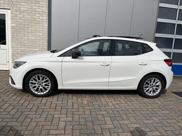 Seat IBIZA 1.0 EcoTSI FR / AUTOMAAT/ PANO/ ACC/ PARKEER SENSOREN V+A/ CAMERA/ STOELVERWARMING/ FULL LINK/ DIGITAL DASH/ RIJ-MODI/ NAVI/ DAB/ CLIMA/ 16'' LMV