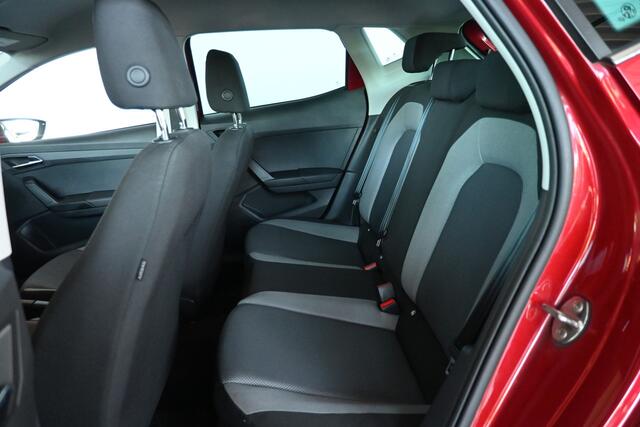 Seat IBIZA 1.0 TSI Automaat FR Business Intense CarPlay Led Cruise Airco Stoelverwarming Inruil Mogelijk!