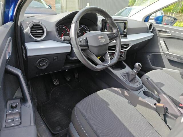 Seat IBIZA 1.0 EcoTSI 95pk Style / App. Connect / Climate Controle / Parkeersensoren Achterzijde / 15''LMV