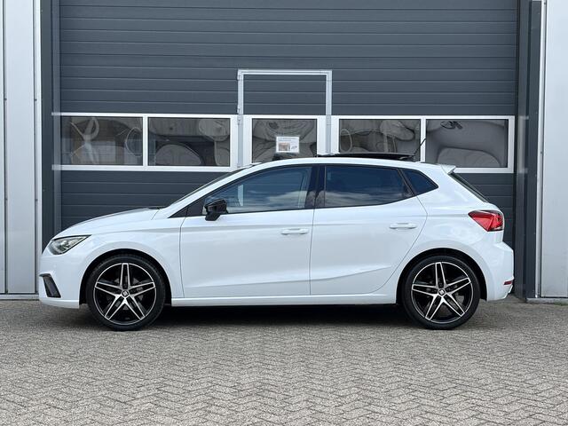 Seat IBIZA 1.0 TSI FR Business Intense | Pano | LED | Parkeer sensor | Draadloos opladen |