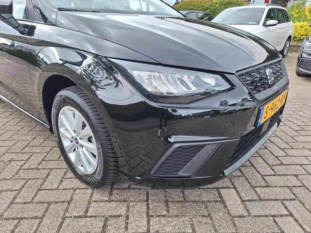 Seat IBIZA 1.0 TSI Style Parkeersensoren / App-connect / LM Velgen / LED verlichting HAL
