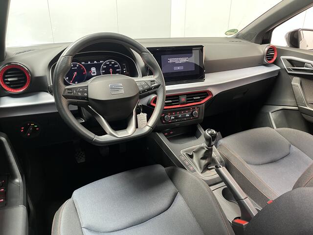 Seat IBIZA 1.0 EcoTSI FR / PANO/ PARK.SENSOREN/ STOELVERWARMING/ FULL LINK/ CRUISE/ RIJ-MODI/ DIGITAL DASH/ NAVI/ DAB/ CLIMA/ LED/ 16'' LMV