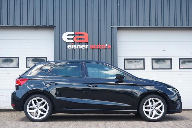 Seat IBIZA 1.0 TSI FR 110 PK 6 BAK Intense Plus | FULL LED| CAMERA | LEDER/ALCANTARA | STOELVERW. | BEATS | TREKHAAK |
