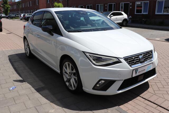 Seat IBIZA 1.0 EcoTSI FR. Navigatie. Full-led.