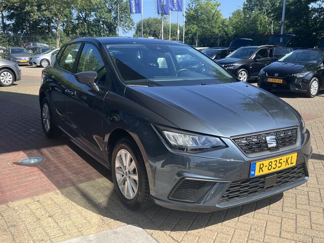 Seat IBIZA 1.0 EcoTSI Style Online / Apple Carplay / 15 Inch / Parkeersensoren / climate control / adaptive cruise