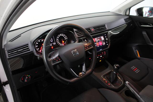 Seat IBIZA 1.0 TSI FR Business Intense / Camera / Carplay / Ambiance verlichting / Adaptieve Cruise control /