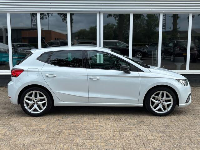 Seat IBIZA 1.0 TSI FR Business Intense | Apple Carplay | Achterruitrijcamera | Adaptieve Cruise | Navi