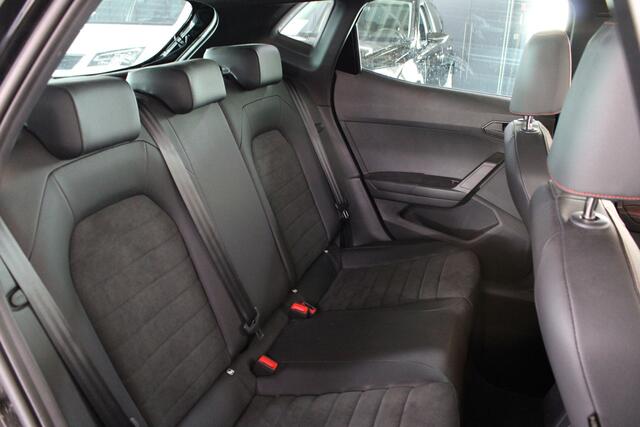 Seat IBIZA 1.0 EcoTSI FR Business Intense / Stoelverwarming / Camera / Navi. / Full led / 18'' LMV /