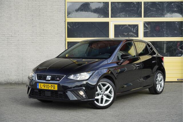 Seat IBIZA 1.0 TSI 5drs FR Business Intense BJ2021 Lmv 17" | Led | Pdc | Achteruitrijcamera | App-Connect | Navi | Sfeerverlichting | Climate control | Cruise control | Sportstoelen | Zwarte hemel | Extra getint glas