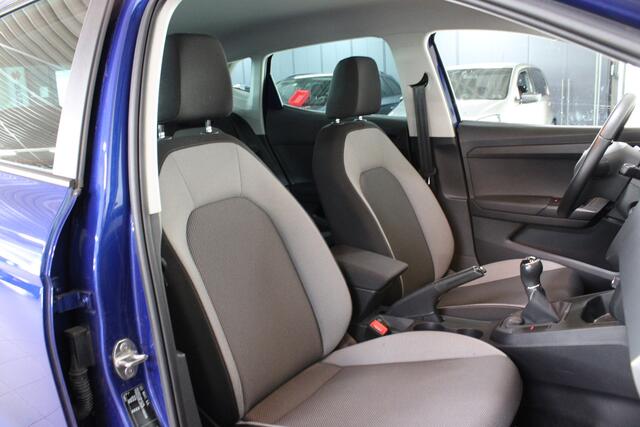Seat IBIZA 1.0 TSI Style Business Intense / Navigatie / Camera / Trekhaak /