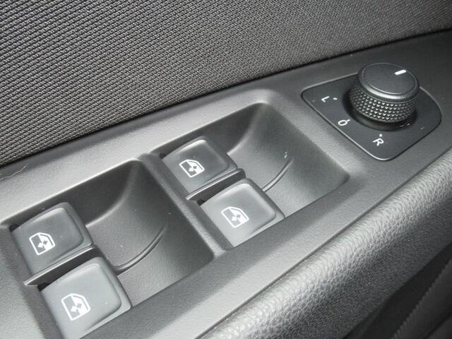 Seat LEON 1.0 EcoTSI Style Connect, Carplay + Android Auto / Climate Control / Cruise Control / Parkeersensoren achter