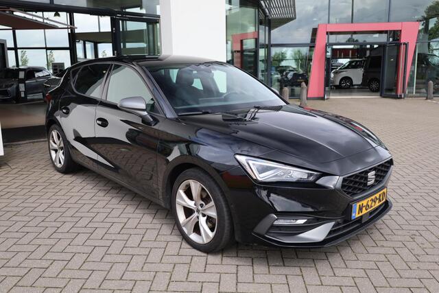 Seat LEON 1.0 TSI FR Business Intense 110PK / 81kW, Achteruitrijcamera, navigatie, automatische airco, 17" LMV, adaptieve cruise control (acc), parkeersensoren voor en achter, privacy glas, multifunctioneel lederen stuurwiel, licht en regensensor, dodehoek detectie