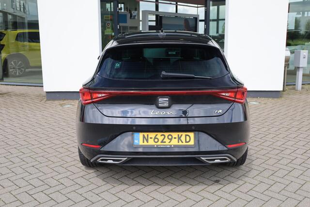 Seat LEON 1.0 TSI FR Business Intense 110PK / 81kW, Achteruitrijcamera, navigatie, automatische airco, 17" LMV, adaptieve cruise control (acc), parkeersensoren voor en achter, privacy glas, multifunctioneel lederen stuurwiel, licht en regensensor, dodehoek detectie