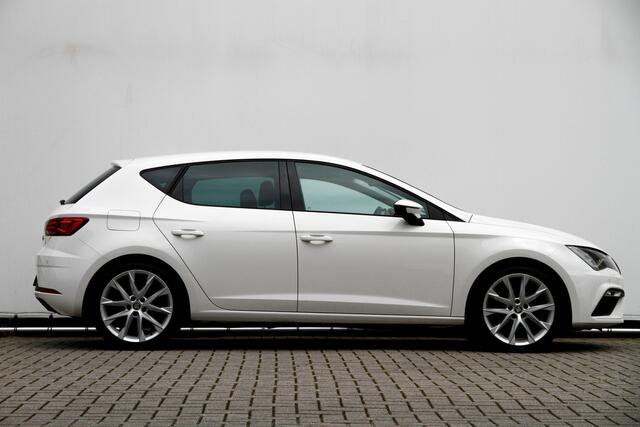 Seat LEON 1.4 EcoTSI FR Business Intense Carplay | Camera | Keyless | Verwarming