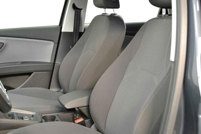 Seat LEON 10 TSI 115PK ST Style 17" LM, Airco