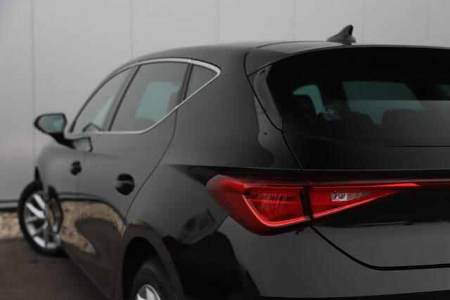 Seat LEON 1.0 TSI Style Launch Edition 116PK Virtual Cockpit Groot Navigatie Achteruitrijcamera ACC Lane Assist Carplay Android Bluetooth PDC LED
