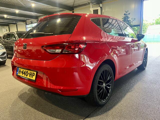 Seat LEON ST 1.2 TSI Style Black edition | Airco | Cruise control