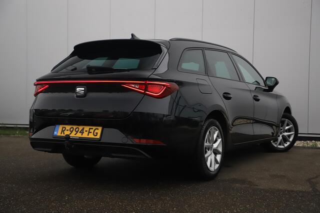 Seat LEON Sportstourer 1.0 TSI Style Business Intense 110PK Trekhaak Virtual Cockpit LED Navigatie Clima Adaptive Cruise Camera Carplay Android